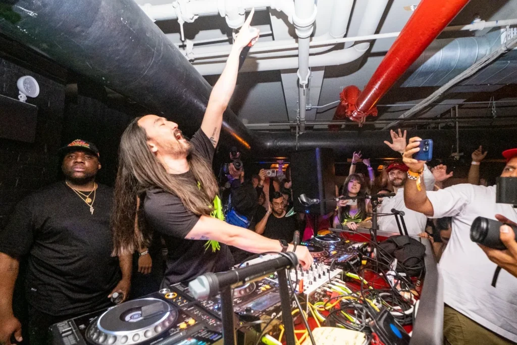 Steve Aoki